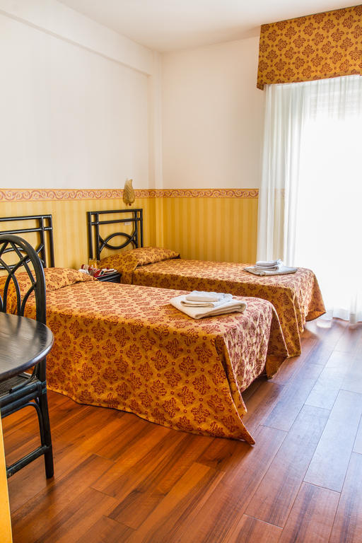 Hotel Consul - Family Hotel 里乔内 客房 照片