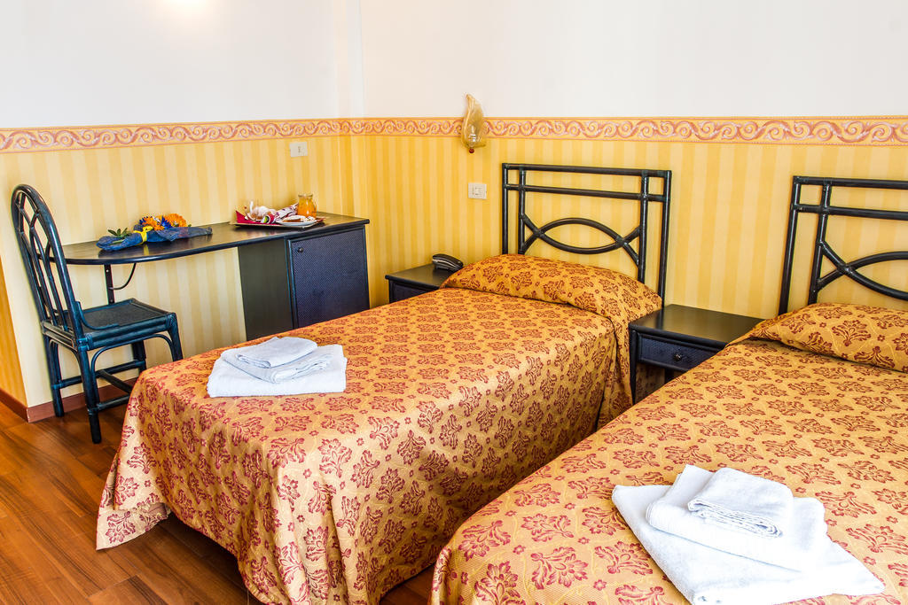 Hotel Consul - Family Hotel 里乔内 客房 照片
